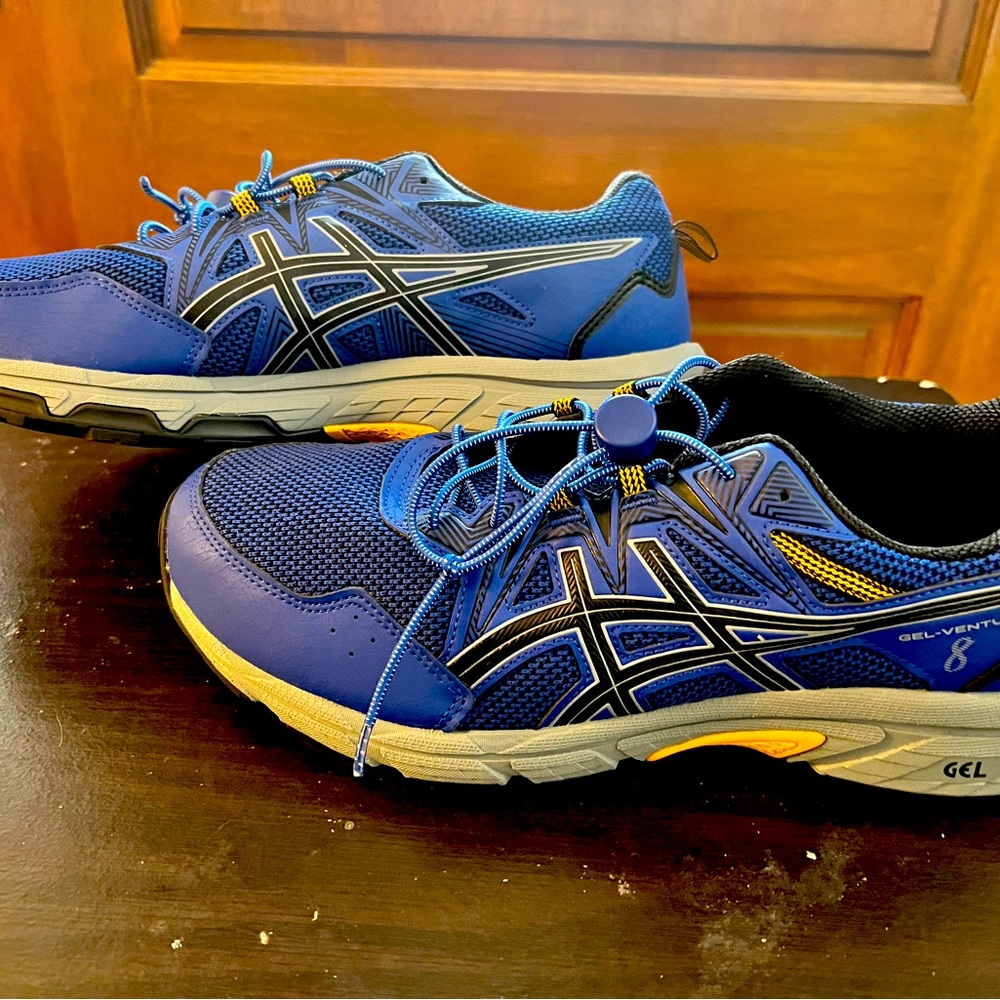 Asics Monaco Blue Gel shoes 11.5 extra wide shoes